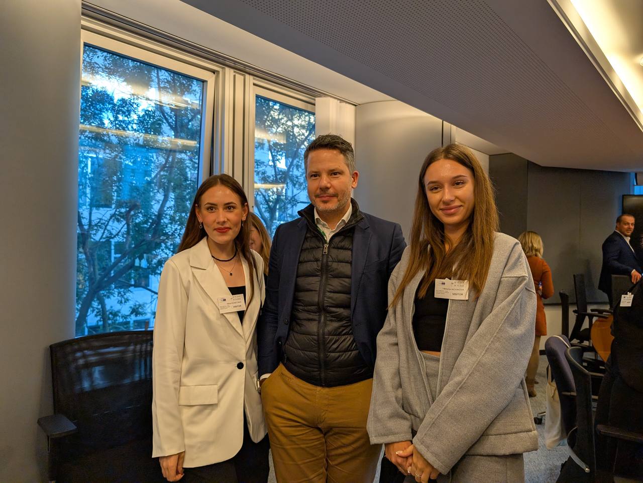 photo_2024-10-21_15-16-00